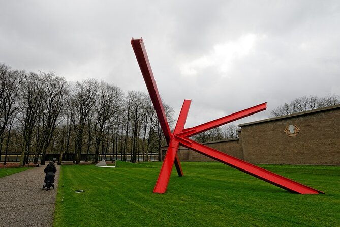 kroller-muller-museum-and-paleis-het-loo-private-tour