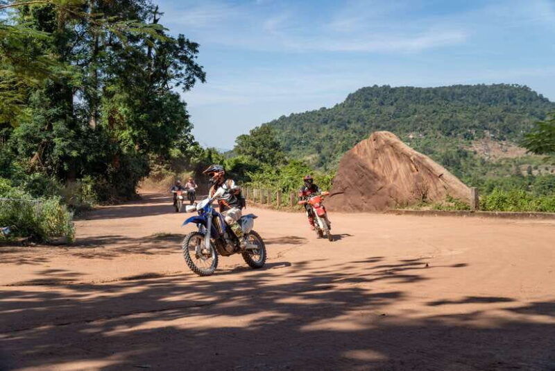 krong-siem-reap-kulen-mountain-trails-dirt-bike-adventure