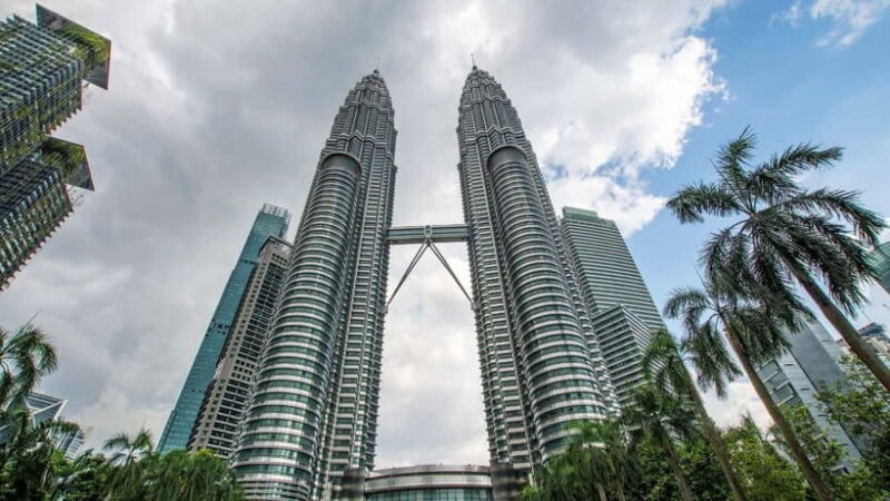 Kuala Lumpur: City Highlights, Batu Caves, and Malacca Tour - Who Is This Tour Best For?