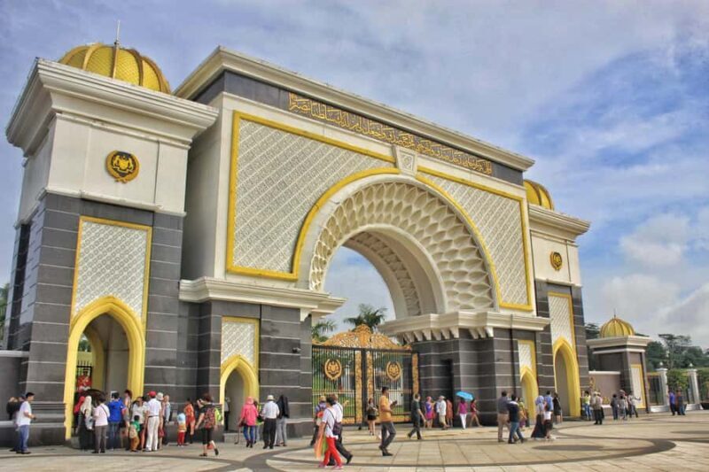 Kuala Lumpur: City Highlights & Batu Caves Day Tour - Who Is This Tour Best For?