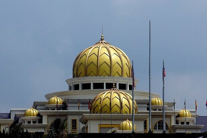 Kuala Lumpur City Tour with Petronas Twin Tower Tickets - Exploring the Itinerary: What You Can Expect