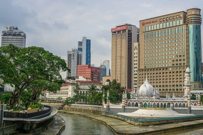 Kuala Lumpur City Tour with Petronas Twin Tower Tickets - Who Should Consider This Tour?