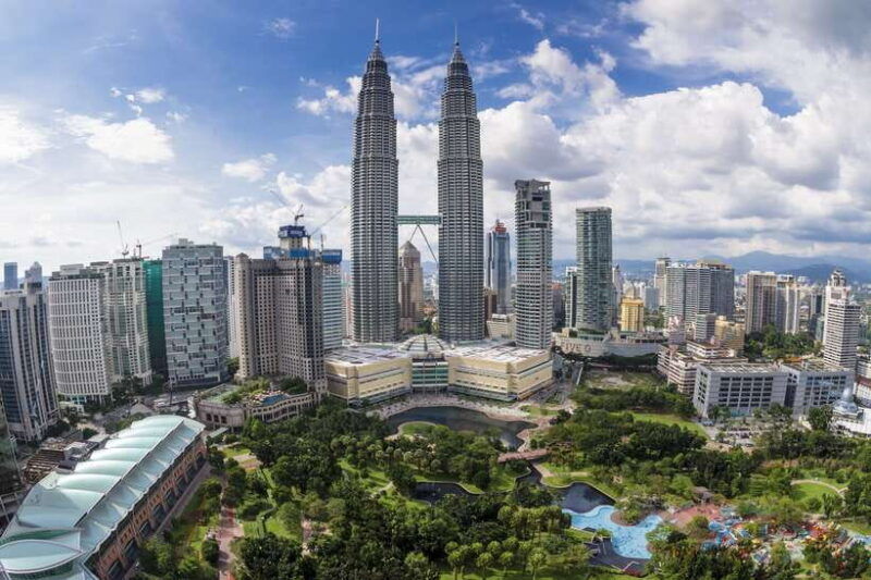 kuala-lumpur-half-day-photo-tour-with-petronas-twin-towers