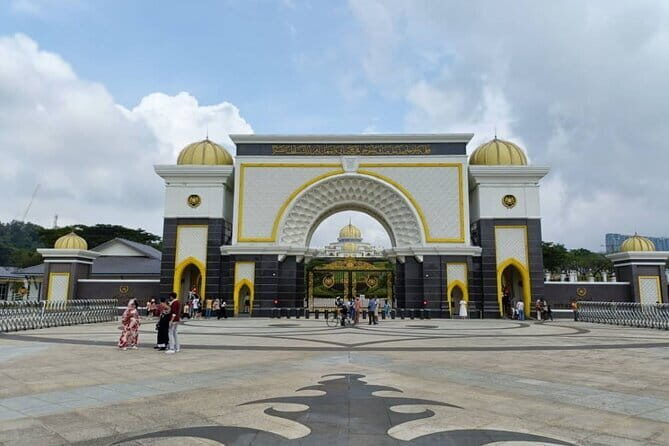 Kuala Lumpur International Airport KLIA KLIA2 to AVANI Sepang Goldcoast Resort Hotel Transfer - The Sum Up