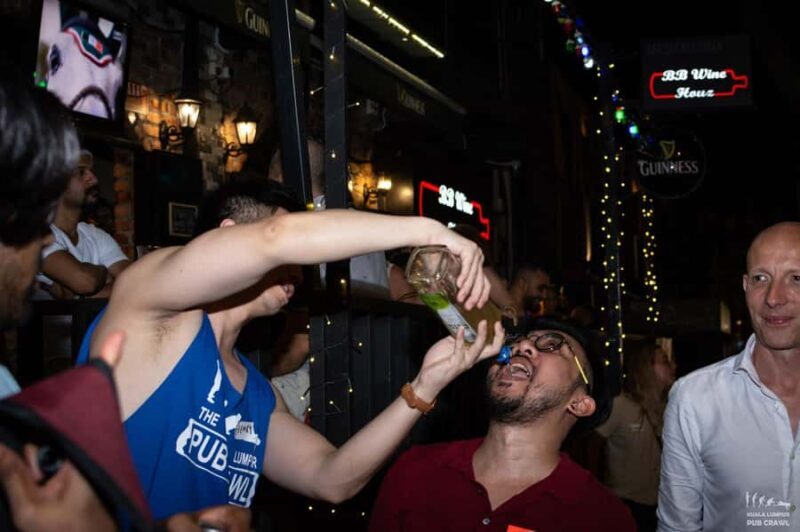 Kuala Lumpur: Nightlife Pub Crawl 3 Venues & Drinks - The Venues and Atmosphere