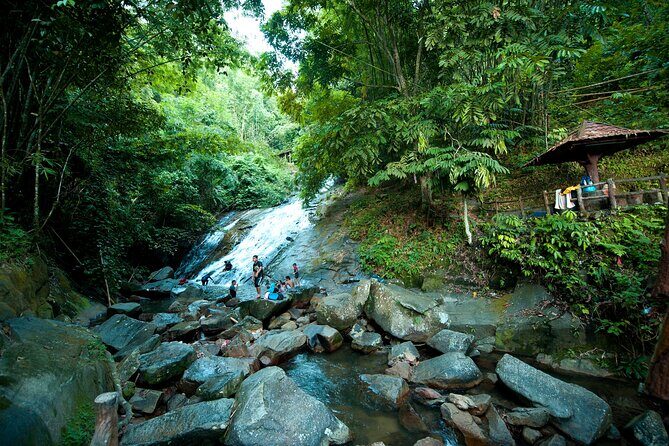 Kuala Lumpur Private Tour to Batu Caves Hotsprings And Waterfalls - Final Thoughts: Is It Worth It?