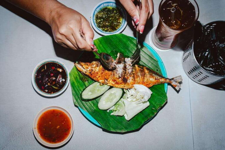 kuala-lumpur-sambal-street-food-tour-with-15-tastings