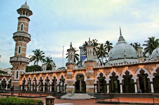 Kuala Lumpur's Cultural Highlights and Landmarks: A Self-Guided Audio Tour - Who should consider this tour?