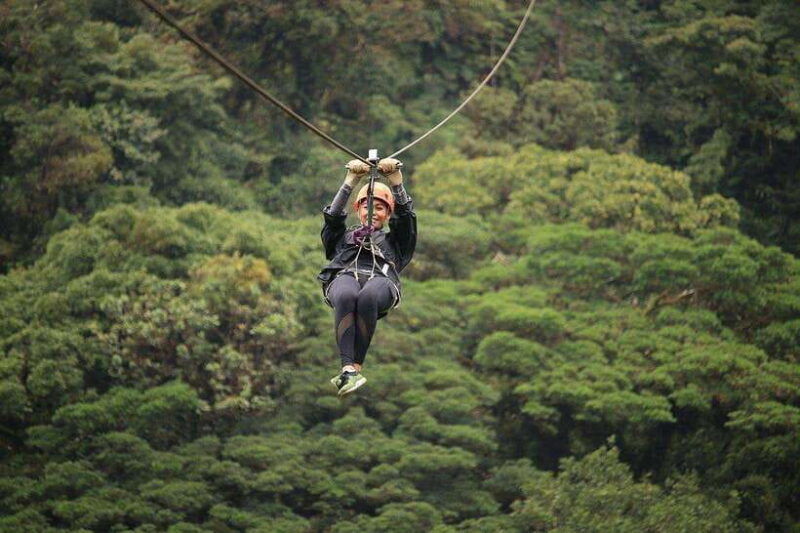 kuang-si-waterfall-tree-top-cafe-ziplining