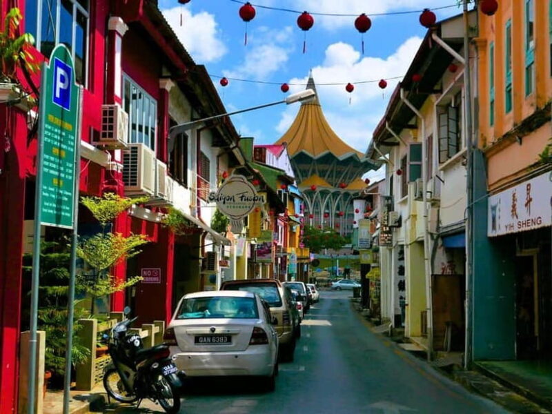 Kuching: Foodie Experience Guided Tour with 5 Tastings - Key Points