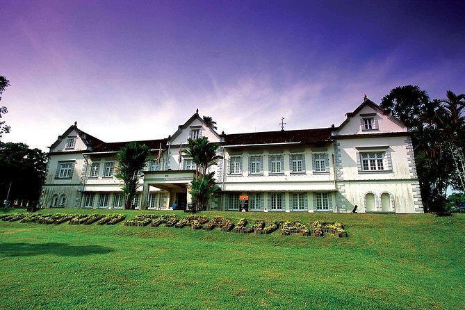 Kuching Half Day City Tour with Pick-up - FAQ