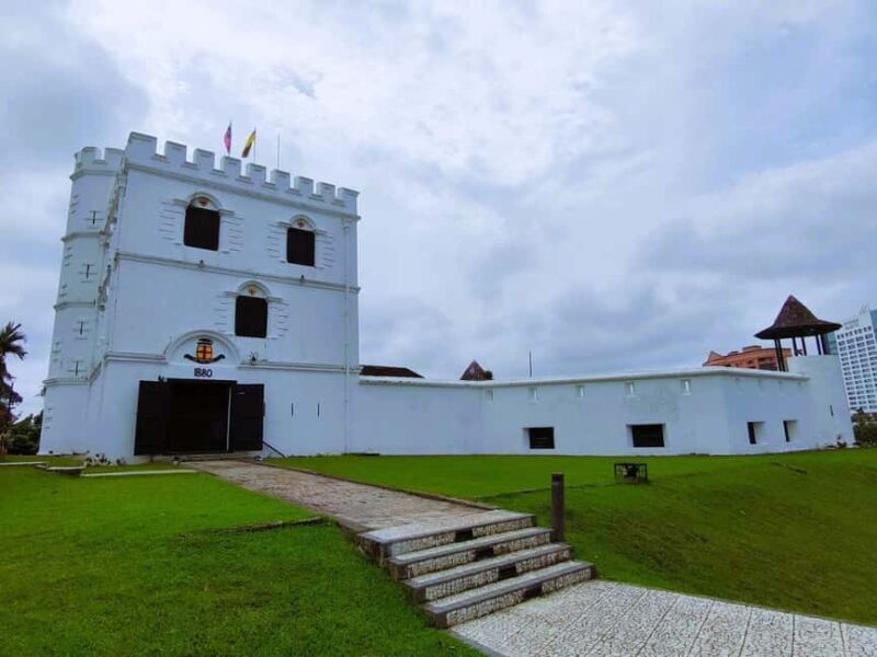 Kuching: Walking Tour with Sampan Boat Ride and Lunch - FAQs