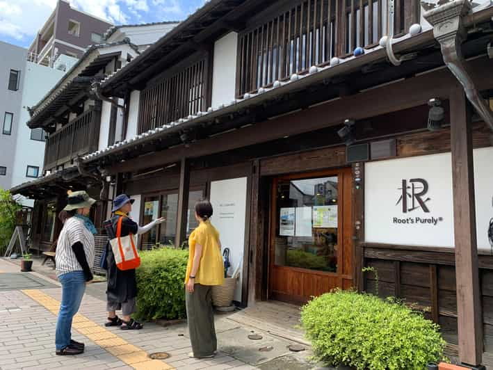 kumamoto-castle-town-walking-tour-with-local-guide-2
