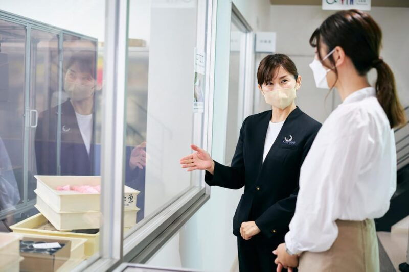 kumano-brush-factory-tour-and-brush-making-experience