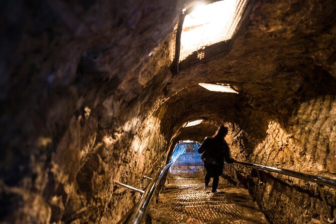 Kunming City Tour: Dragon Gate, Huating Temple and Daguan Pavilion - Practical Details and Tips