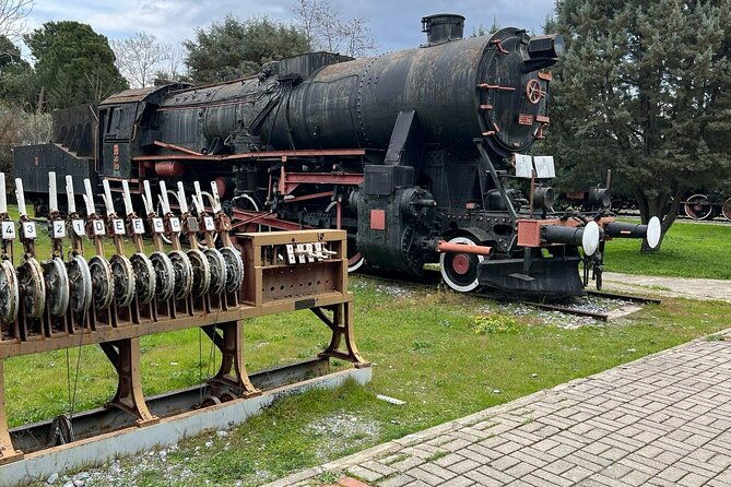kusadasi-day-trips-magnesia-train-museum-turkish-bath-private