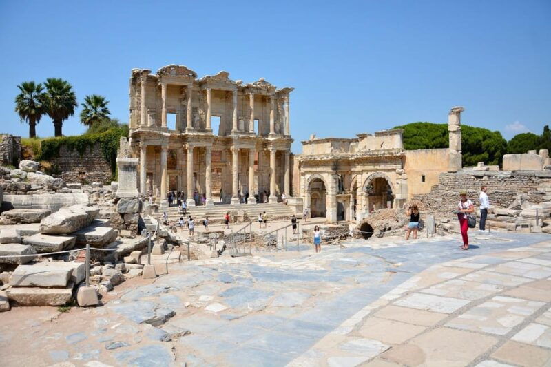 kusadasi-ephesus-and-house-of-mary-shore-excursion
