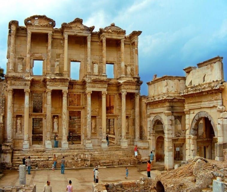 kusadasi-ephesus-and-house-of-virgin-mary-private-tour