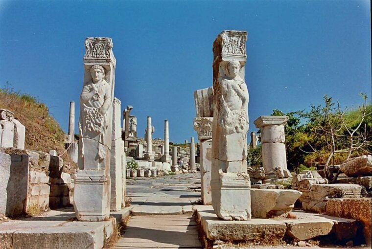 kusadasi-ephesus-small-group-tour