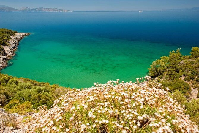 kusadasi-jeep-safari-tour-with-zeus-cave-and-water-fights