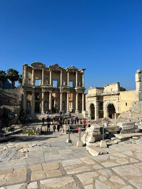kusadasi-port-house-of-mary-ephesus-and-atemis-temple-tour