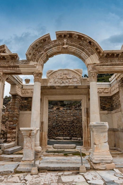 kusadasi-private-biblical-ephesus-shore-excursion-tour
