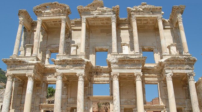 kusadasi-private-shore-excursion-ephesus-and-house-of-mary-2