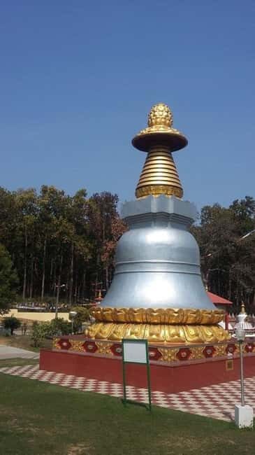 Kushinagar: 2-Day Buddhist Temples and Markets Tour - Day 1: Sacred Sites and Spiritual Atmosphere