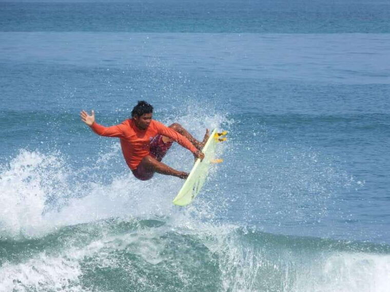 kuta-bali-private-beginner-intermediate-surf-lessons