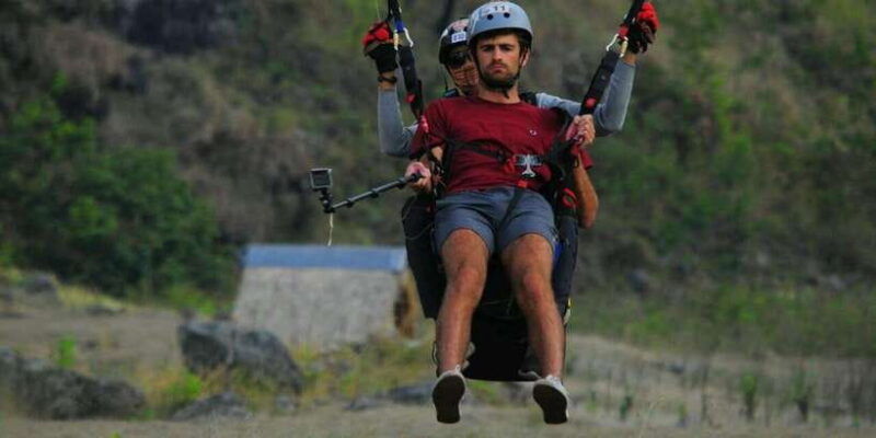 kuta-lombok-tandem-paragliding-with-pilot-beach-tour