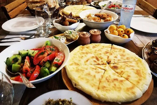 kutaisi-family-feast-experience-georgian-hospitality