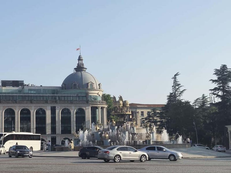 Kutaisi: Guided Walking Tour with Local Snack - A Closer Look at the Tour Experience