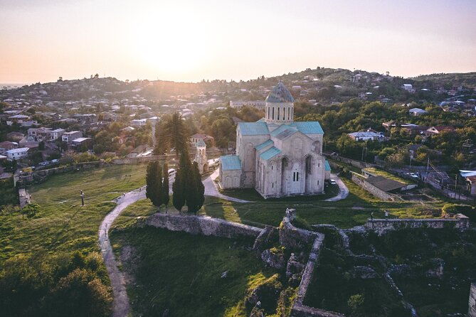 kutaisi-monasteries-gelati-motsameta-bagrati-3-hour-tour