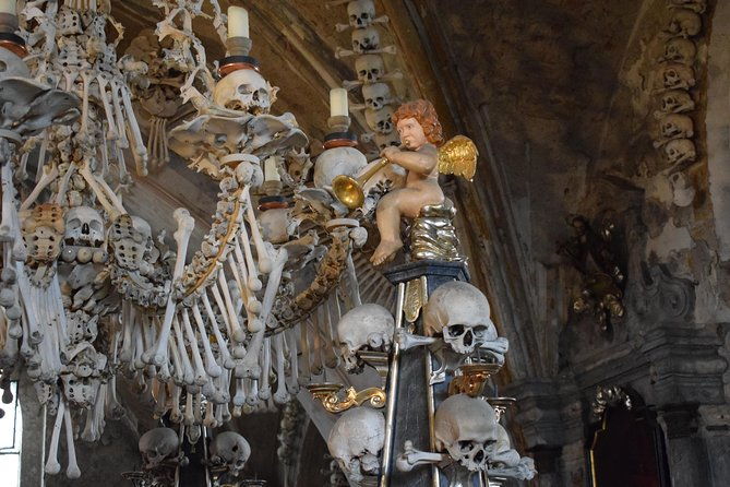 kutna-hora-half-day-tour-from-prague-including-the-bone-church-kostnice