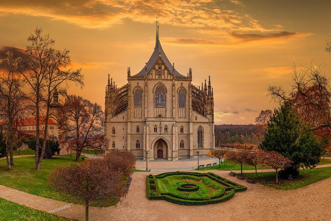 kutna-hora-medieval-town-in-vintage-cabrio-car