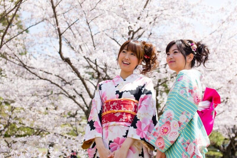 kyoto-1-daytraditional-japanese-kimono-rental-experience