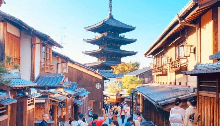 kyoto-and-nara-day-tour-with-kiyomizu-deranara-parktemple