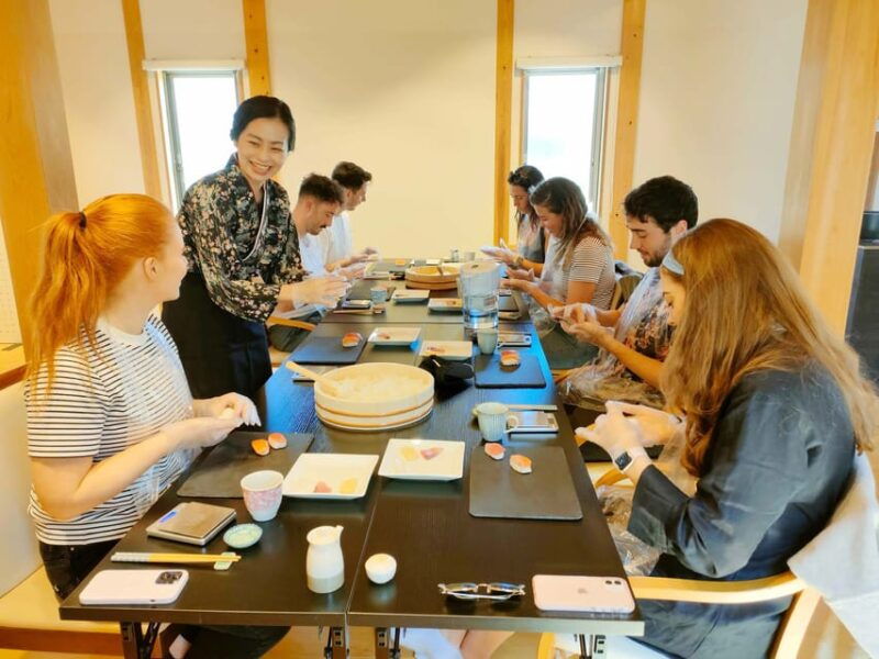 kyoto-authentic-sushi-making-cooking-lesson