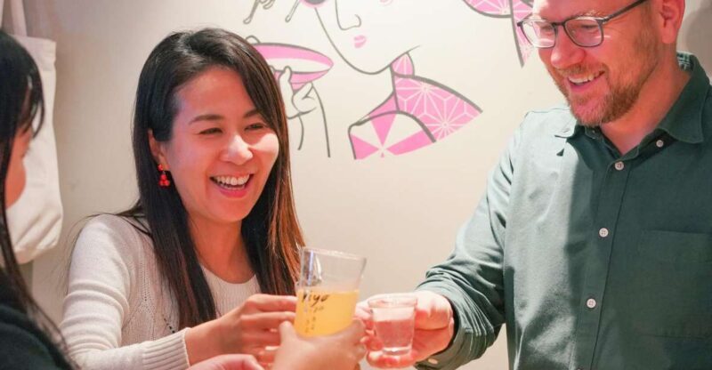 Kyoto : Bar Hopping Tour in Pontocho Alley at Night - A closer look at the Kyoto Bar Hopping Experience