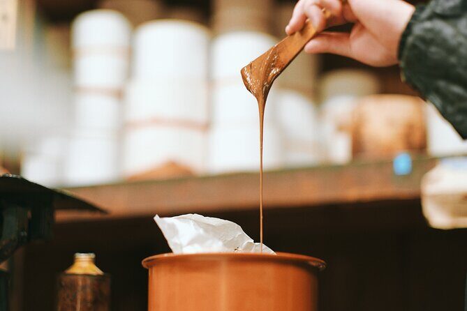 Kyoto Cultural Experience Inside the World of Urushi Lacquer - The Fuki-Urushi Workshop Experience