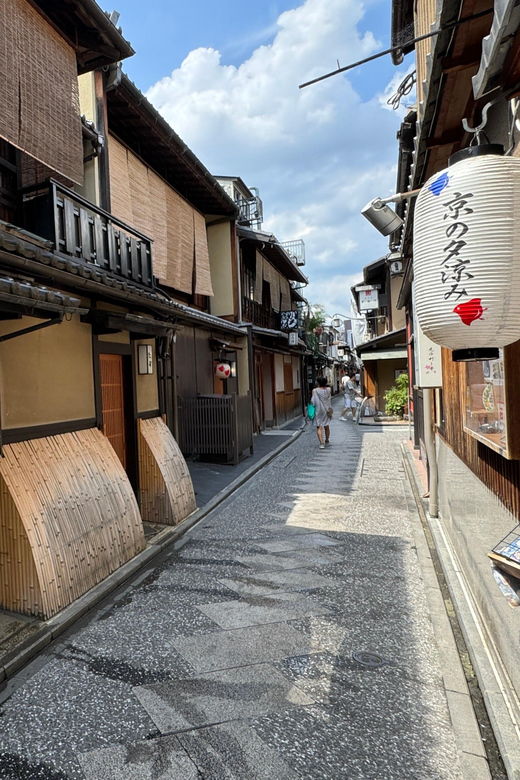 kyoto-delve-into-the-culture-of-geisha-in-hanamachi-gion