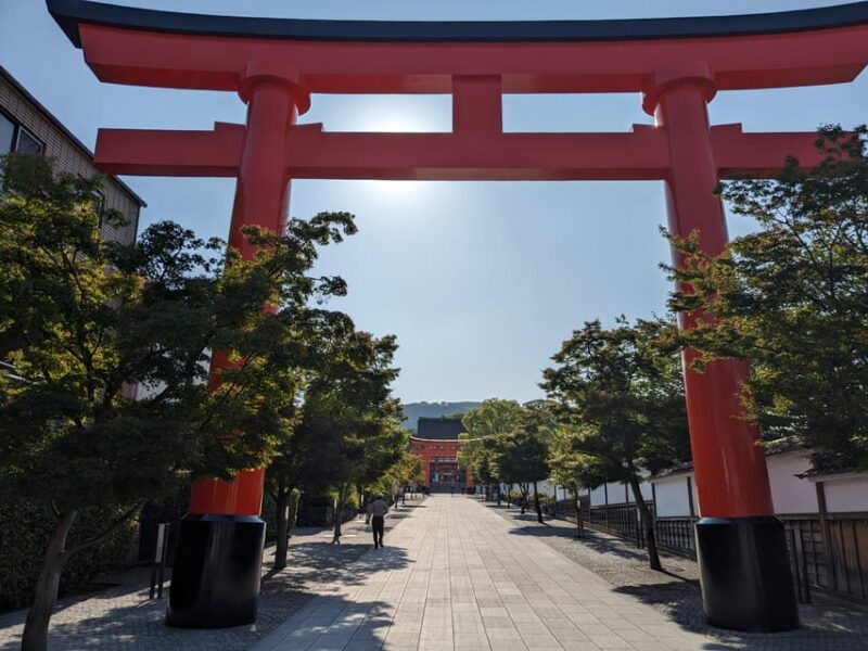 kyoto-early-morning-fushimi-inari-shrine-beat-the-crowds