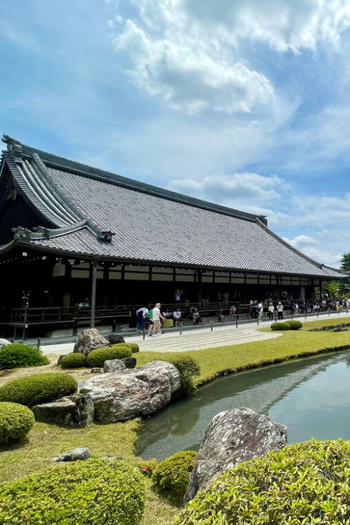 kyoto-early-morning-walking-tour-nature-history
