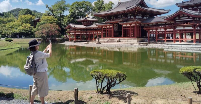 kyoto-enjoy-byodoin-temple-and-tea-sweets-90-min-tour