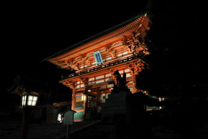 Kyoto: Fushimi Inari Private Night Hiking Tour with guide - Key Points