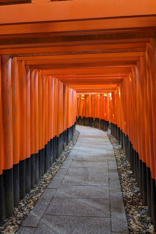kyoto-fushimi-inari-shrine-and-hidden-gems-guided-tour
