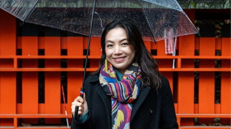 Kyoto: Fushimi Inari Shrine Private Photoshoot - Walking the Senbon Torii (Thousand Gates Path)