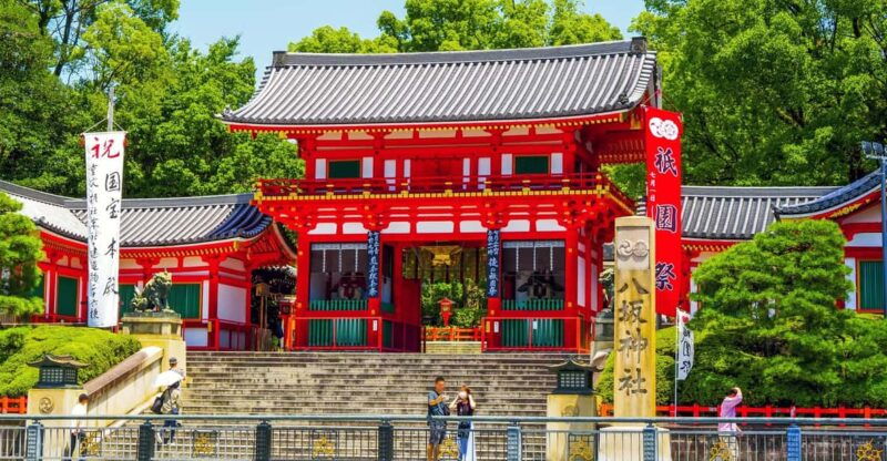 kyoto-gateway-to-gion-walking-tour-for-first-time-visitors