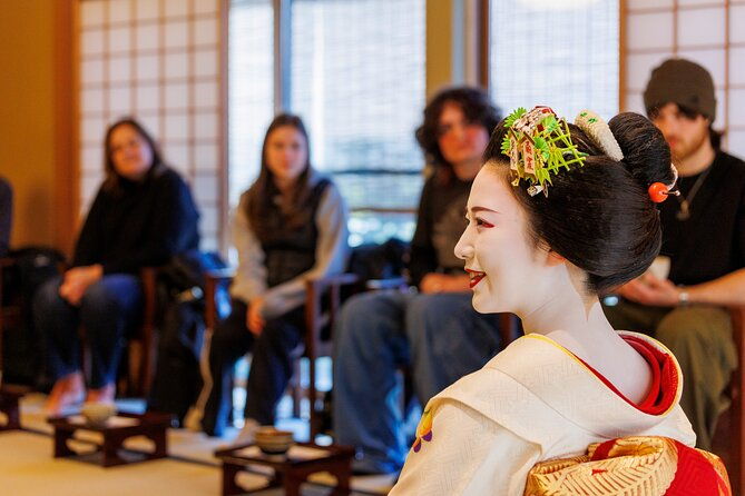 kyoto-geisha-encounter-and-cultural-gion-walking-tour