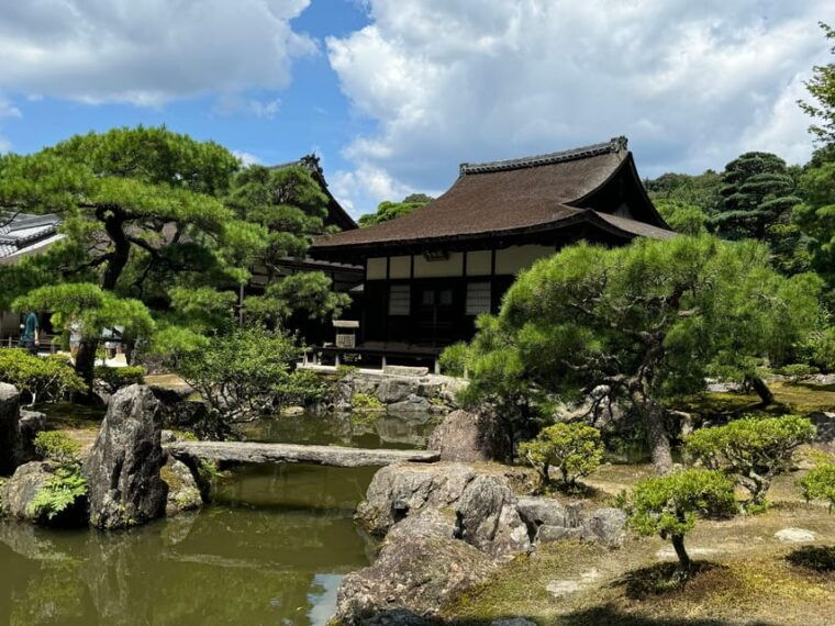 kyoto-ginkakuji-silver-pavilion-guided-tour-in-1-hour